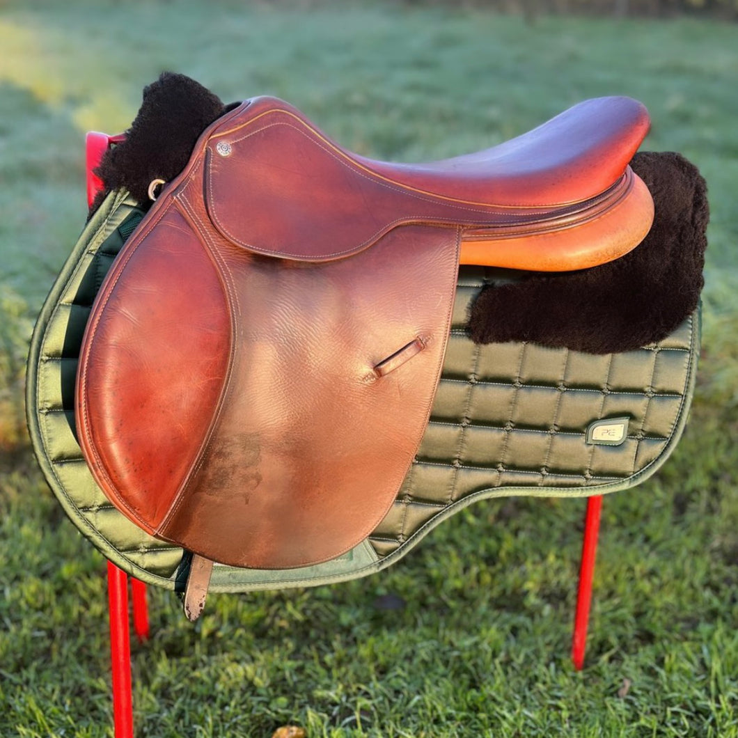 Pessoa 18” Brown Jump Saddle