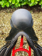 Load image into Gallery viewer, GFS Fieldhouse 17” Black GP Saddle